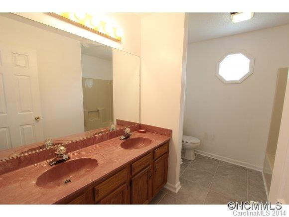 3 BRADFORD PEAR LANE - Photo 4