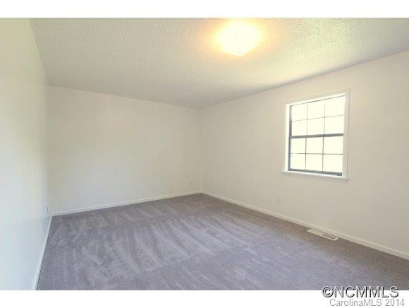 3 BRADFORD PEAR LANE - Photo 5