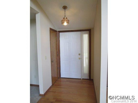 73 Mountain Breeze Dr - Photo 4
