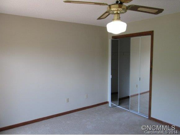 73 Mountain Breeze Dr - Photo 7