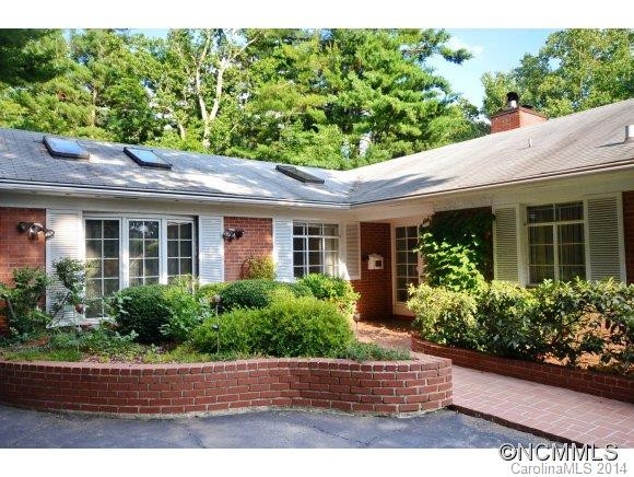377 COUNTRY CLUB RD