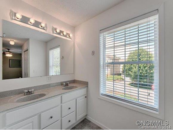 204 PEMBROOK ROAD - Photo 11