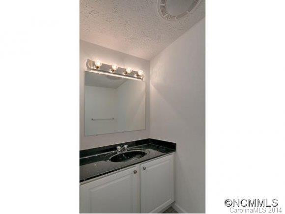 204 PEMBROOK ROAD - Photo 6
