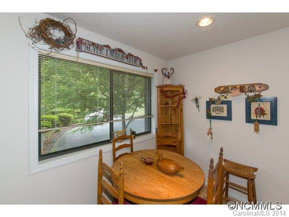 114 Woodbridge Drive - Photo 12