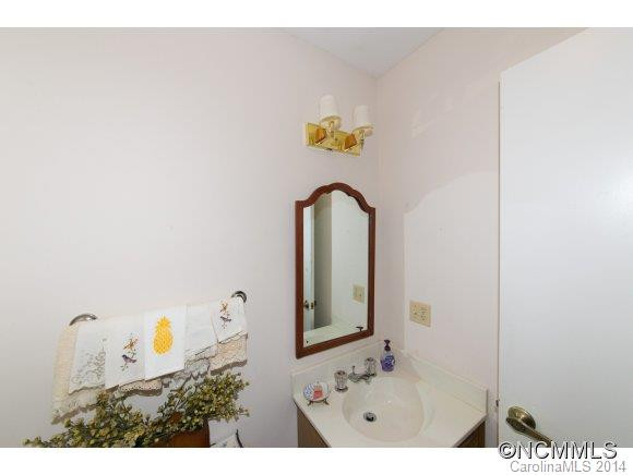 114 Woodbridge Drive - Photo 14
