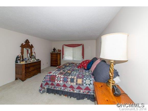114 Woodbridge Drive - Photo 15