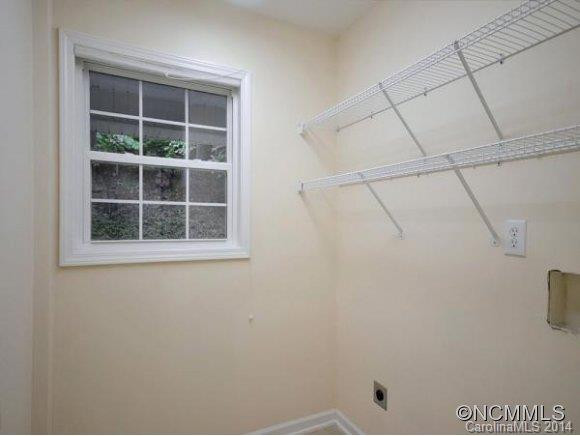 306 DERBY LANE - Photo 15