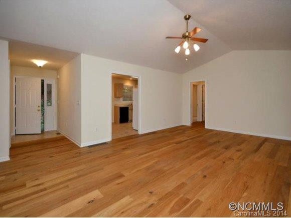 306 DERBY LANE - Photo 5