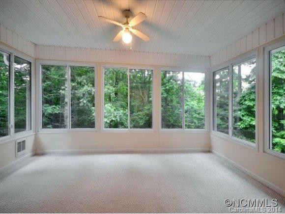 306 DERBY LANE - Photo 7