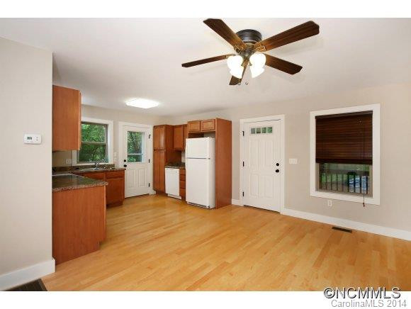 15 Blalock Avenue - Photo 4