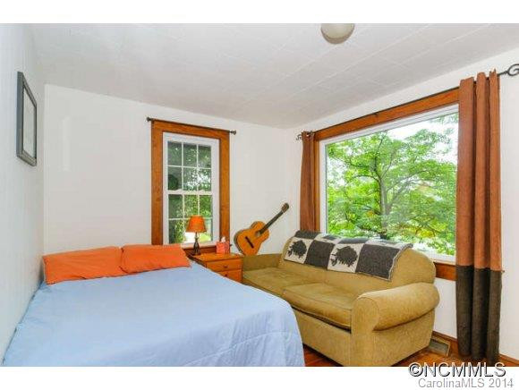34 Queen Rd - Photo 16