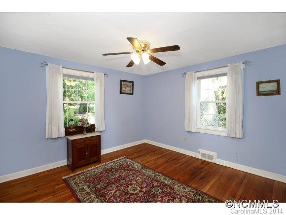 110 Shady Oak - Photo 6