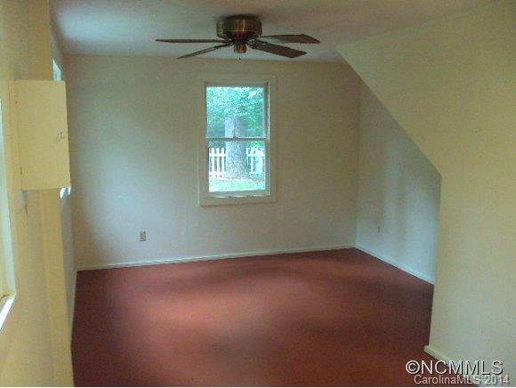 550 Patricia Road - Photo 14