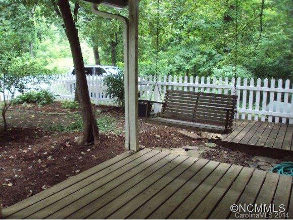 550 Patricia Road - Photo 5