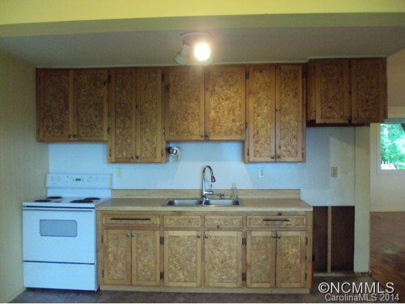550 Patricia Road - Photo 10