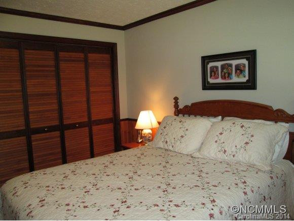 1611 Sherman Drive - Photo 18