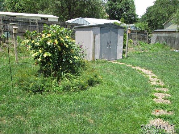 1611 Sherman Drive - Photo 24