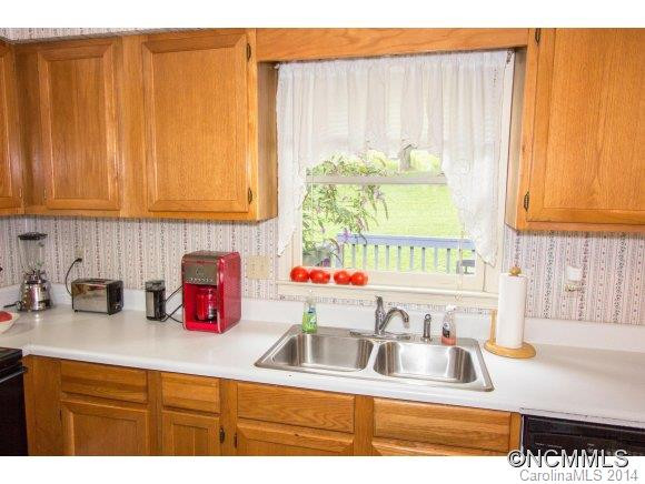 219 Hookers Gap Rd - Photo 14