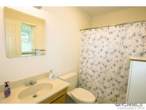 219 Hookers Gap Rd - Photo 17