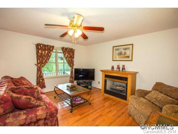 219 Hookers Gap Rd - Photo 9