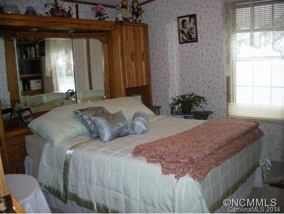215 Riverwind drive - Photo 16