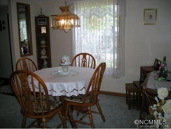 215 Riverwind drive - Photo 5
