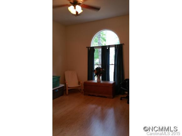 207 Fox Cross Drive - Photo 14