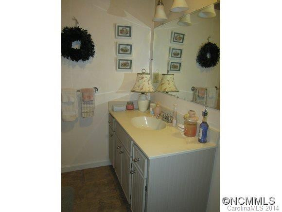 383 Scarlet Oaks Drive - Photo 11
