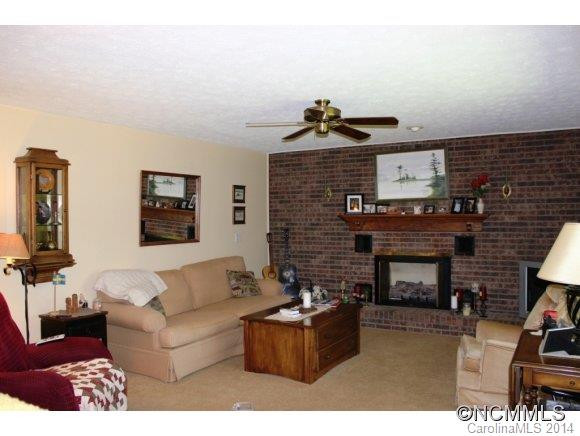 383 Scarlet Oaks Drive - Photo 4
