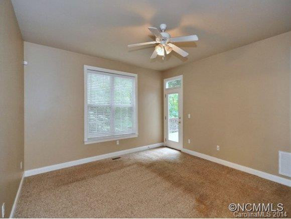 114 MOUNTAIN DRIVE - Photo 11