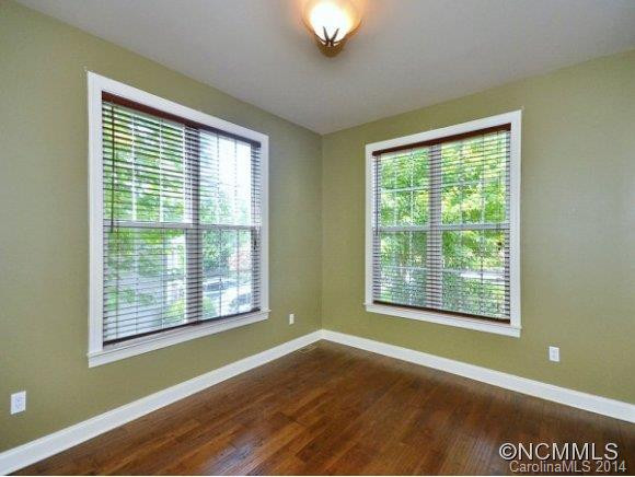 114 MOUNTAIN DRIVE - Photo 3