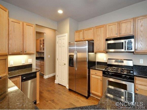 114 MOUNTAIN DRIVE - Photo 7