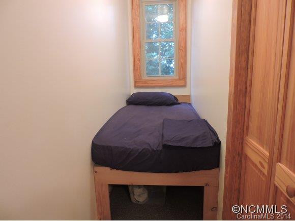 469 RAVEN ROCK LN - Photo 14
