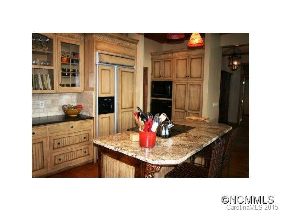 820 Overlook Drive - Photo 4