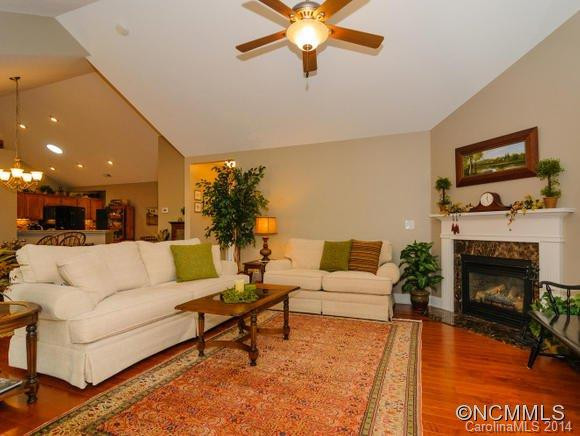 260 Summerfield Place - Photo 3