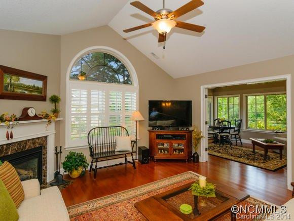 260 Summerfield Place - Photo 4