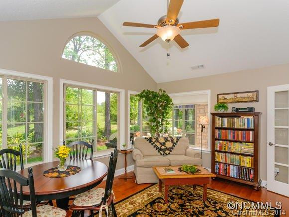 260 Summerfield Place - Photo 6
