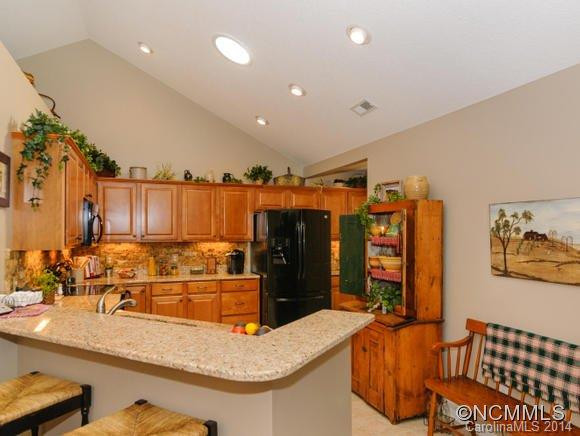260 Summerfield Place - Photo 10
