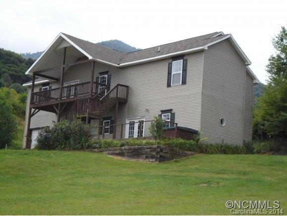446 Orchard Drive