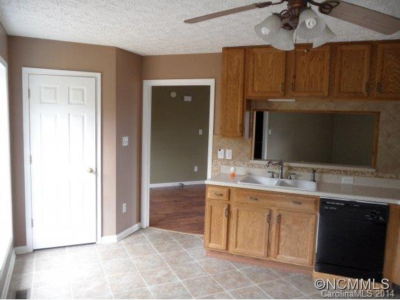 446 Orchard Drive - Photo 3