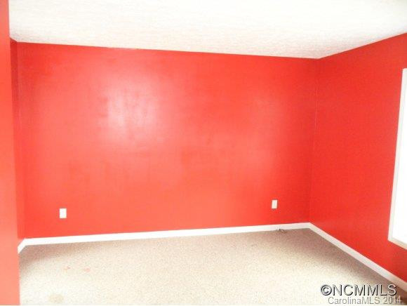 446 Orchard Drive - Photo 10