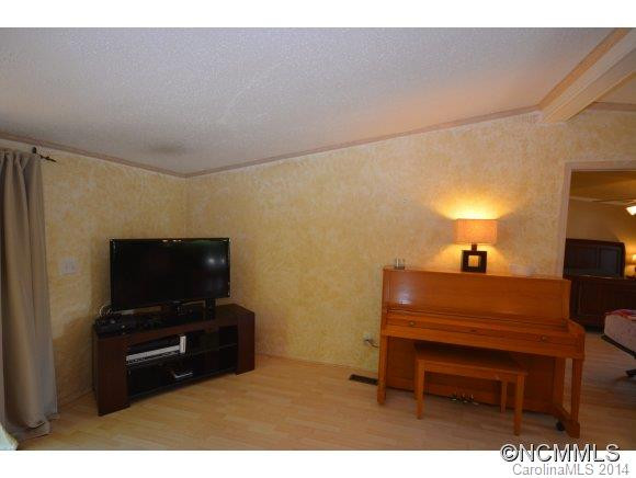 331 Camelia Lane - Photo 11