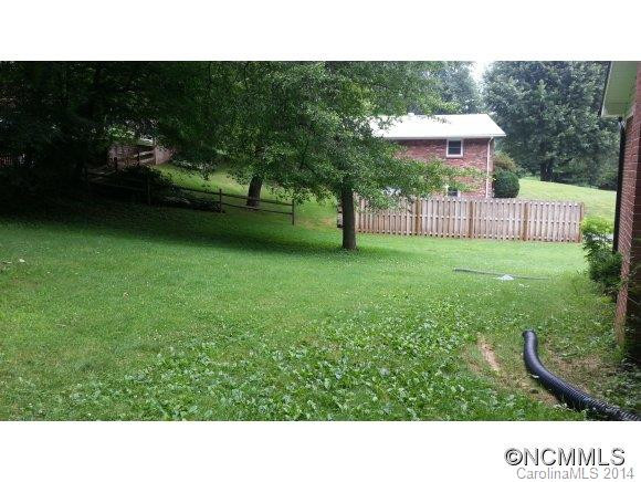11 Parkwood Dr. - Photo 6