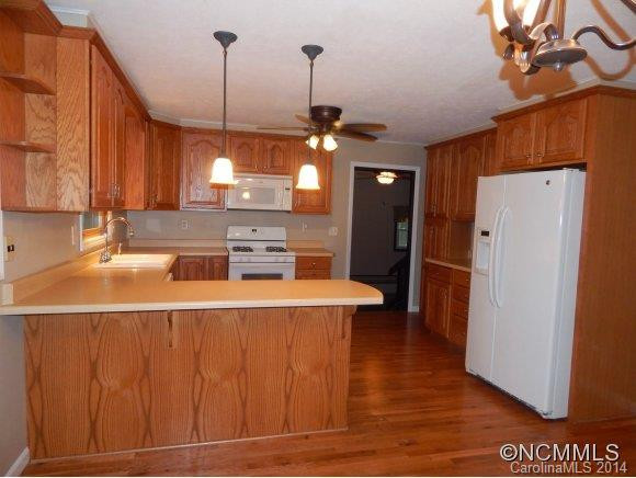 3 Laurel Park Drive - Photo 2