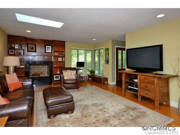 161 Windsor Road - Photo 4