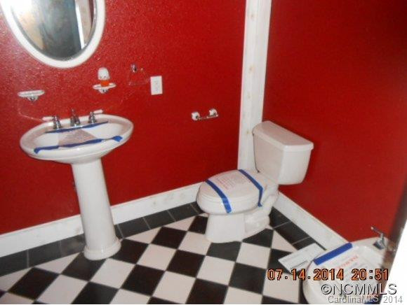  - Photo 8