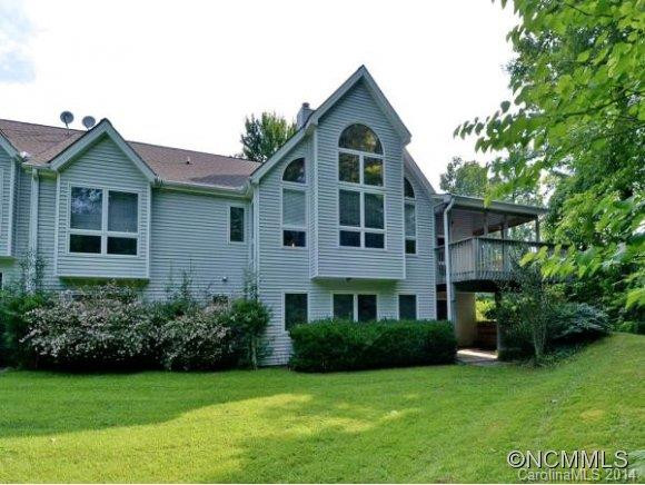 108 CARRIAGE WALK LANE - Photo 18