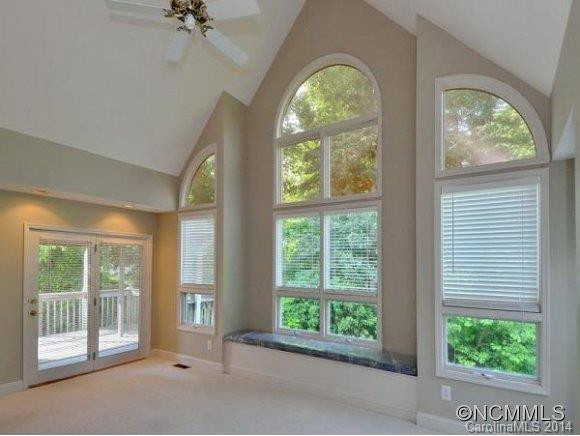 108 CARRIAGE WALK LANE - Photo 5