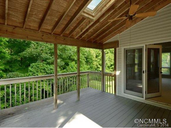108 CARRIAGE WALK LANE - Photo 6