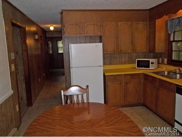110 Robin Street - Photo 8
